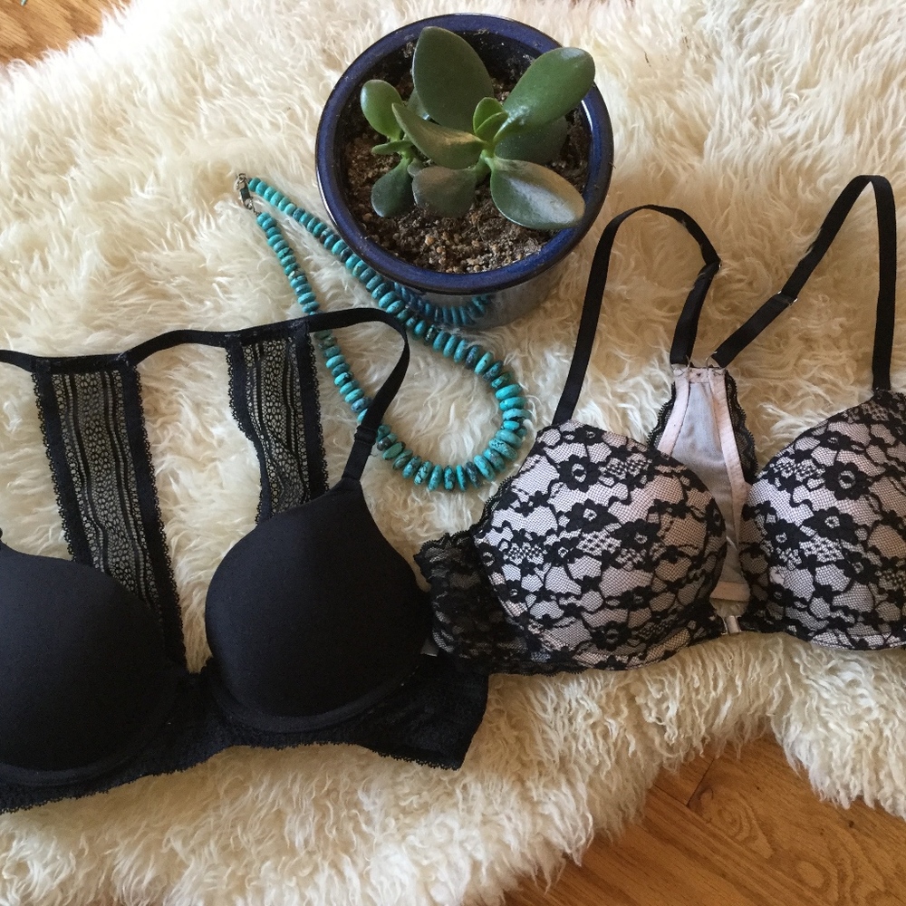 2 Aerie bras